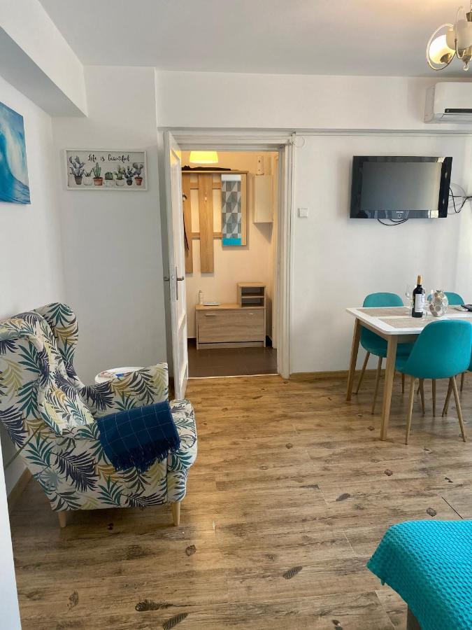 Ultracentral - Apartament Pe Calea Victoriei Boekarest Buitenkant foto